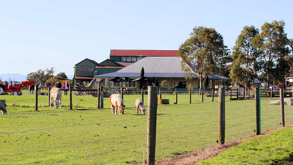 caldermeade farm