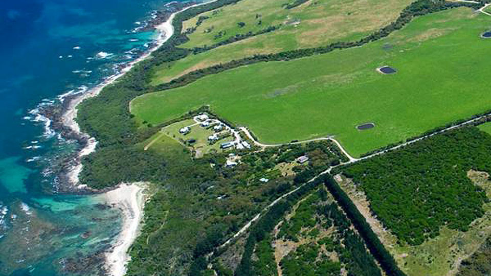 prom country flights